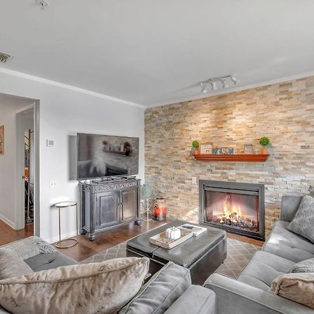 Nash Gold Private Condo - 2Bed, 2Bath, Sleep 6, 25 Min Walk To Broadway And All Nashville Attractions, Pool, Gym Exterior foto