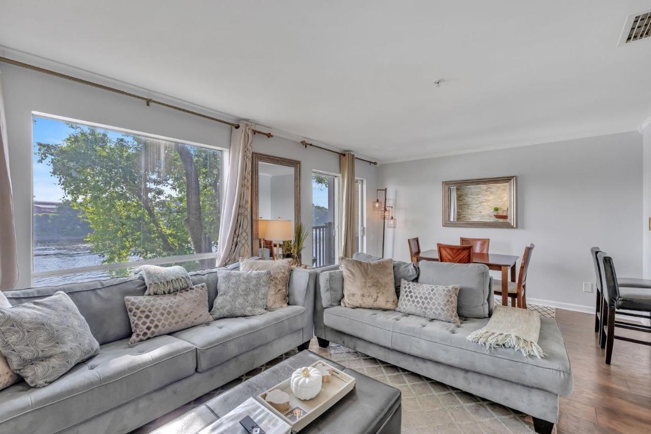 Nash Gold Private Condo - 2Bed, 2Bath, Sleep 6, 25 Min Walk To Broadway And All Nashville Attractions, Pool, Gym Exterior foto